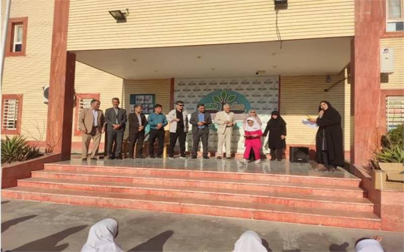 جشن کتاب در دبستان دخترانه نور دانش جیرفت برگزار شد